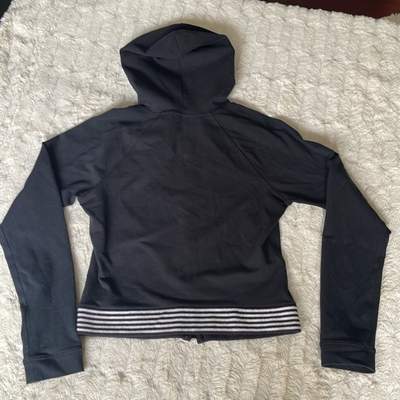 GUESS JEANS Y2K Black Zippered Hooded Jacket sweatshirt Size Medium White Stripe - Picture 6 of 11